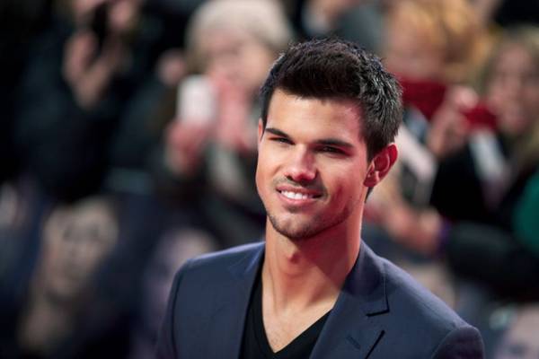 Taylor Lautner  conhecido pelo papel de Jacob da srie Crepsculo (Joe Klamar/AFP Photo)