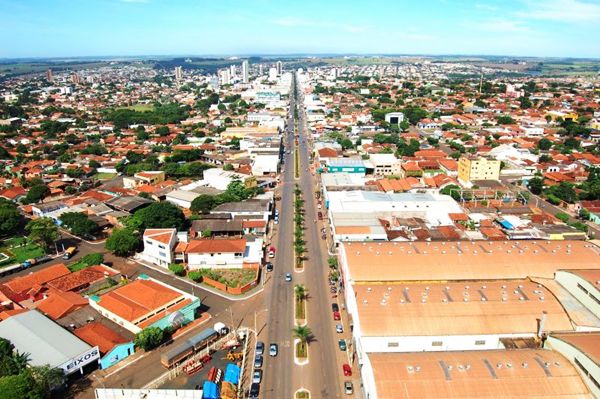 Vista area de Rio Verde: cidade goiana concilia a industrializao com as belezas naturais (Prefeitura de Rio Verde/Divulgao)