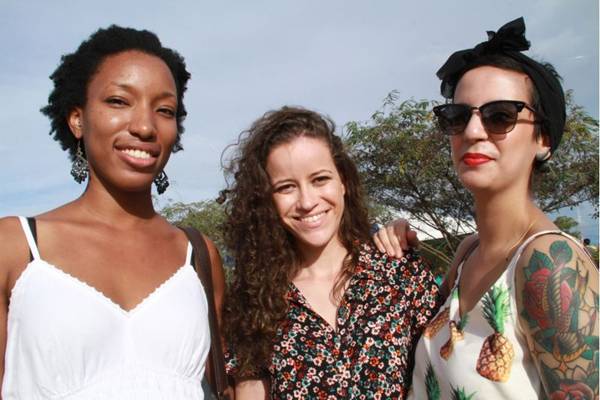 Shinelle Hills, Caroline Alves e Carla Ribeiro no Picnik (Lula Lopes/Esp. CB/D.A Press)