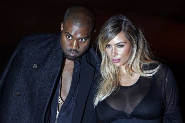 No ano passado, Kanye pediu a mo de Kim em casamento (Charles Platiau/Reuters)