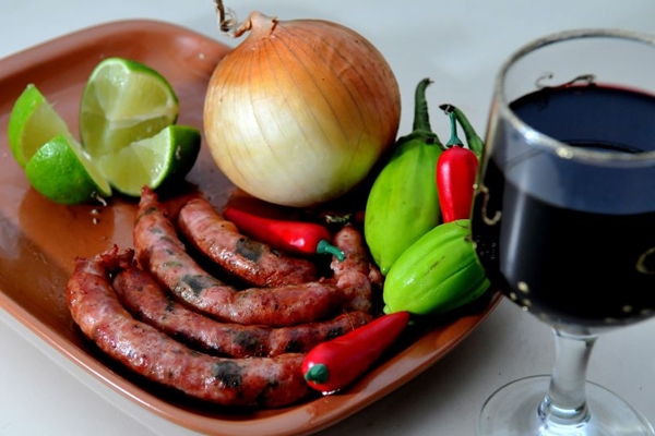 Linguiça de pernil suíno, jiló, alho e bacon: um dos sabores inusitados do Puro Porco (Marcelo Ferreira/CB/D.A Press)