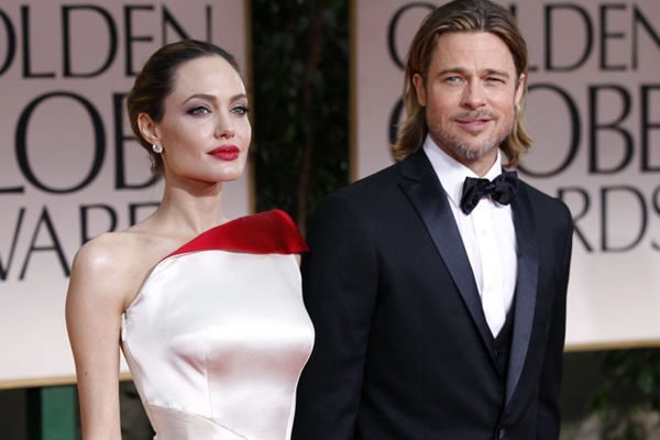 Em 2013, a atriz tambm causou espanto durante apario no Globo de Ouro. A magreza de Jolie chamou ateno dos fs e famosos.  (MARIO ANZUONI/Divulgao)
