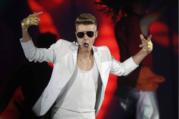 Cantor Justin Bieber (REUTERS/Albert Gea/Files)