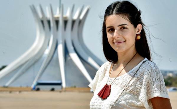 Bia fabrica joias e objetos inspirados na cidade ( Marcelo Ferreira/CB/D.A Press)