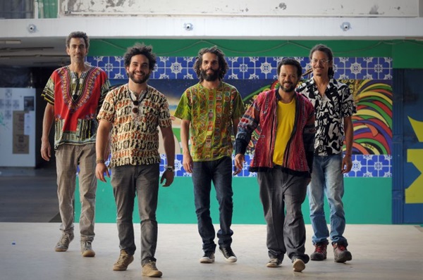 A banda Jenipapo cantar faixas adultas e infantis (Glauber Queiroz/Divulgaao)
