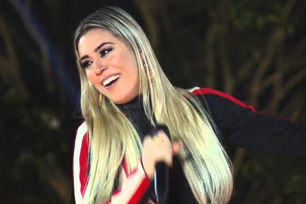 Naiara cantará '50 reais' e outros hits (Youtube/Reprodução)