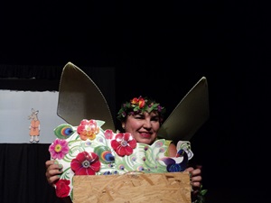 A técnica de teatro de papel é pouco difundida no país (Toni Gedes/Divulgação) A técnica de teatro de papel é pouco difundida no país (Toni Gedes/Divulgação)