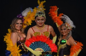 Pea retrata um cabar  beira da falncia (Cabaret Brasil/Divulgao)