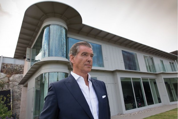 Pierce Brosnan é um dos atores principais de 'Invasão de privacidade' (Reprodução/Internet) Pierce Brosnan é um dos atores principais de 'Invasão de privacidade' (Reprodução/Internet)