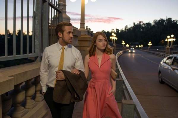 A qumica entre Ryan Gosling e Emma Stone  um dos pontos altos do filme (Internet/Reproduo)