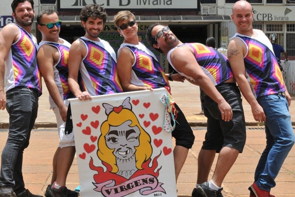 Bloco de carnaval oferece 10 horas de festa (Helio Montferre/Esp. CB/D.A Press)
