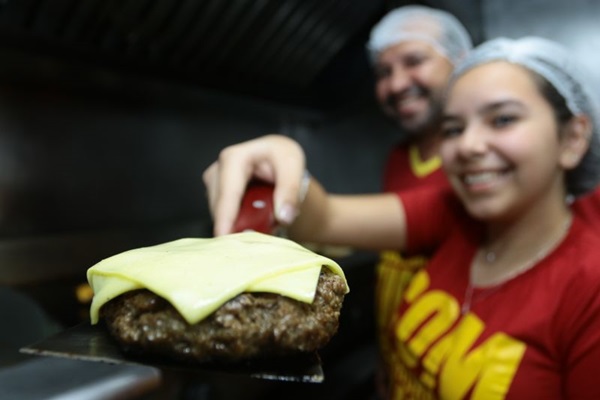 Minichefs mostram talento nas cozinhas de Brasília (Luis Nova/Esp. CB/D.A Press)
