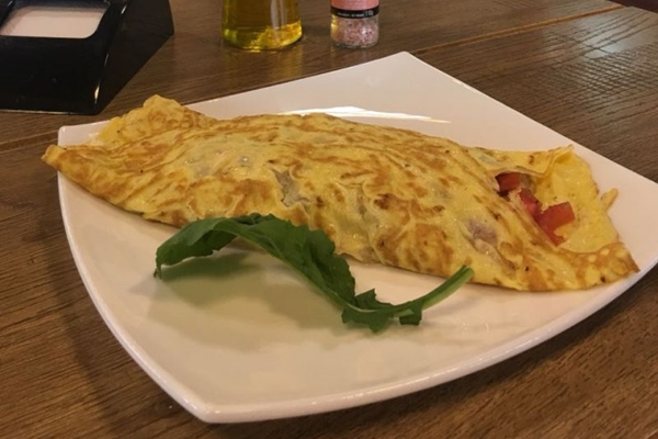 As omeletes esto disponveis em quatro opes no restaurante Viva Leve (Andressa Virgnia/Divulgao. )