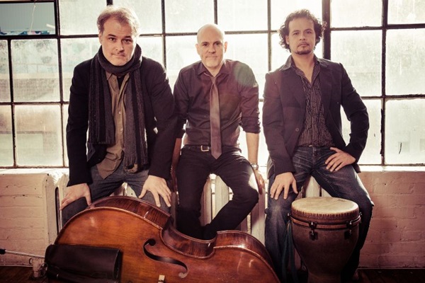 O grupo canadense Eric St-Laurent Trio se apresenta amanh no Lago Sul (Kevin Leblanc/Divulgao)