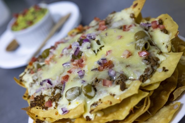 Os nachos, do restaurante A Toca, so ideais para compartilhar com toda a famlia (A Toca/Divulgacao)