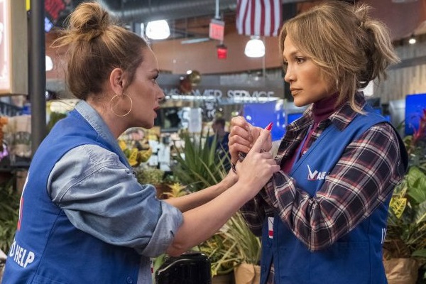 Uma nova chance se apoia no carisma das protagonistas Jennifer Lopez e Vanessa Hudgens
 (Reproduo/Internet)
